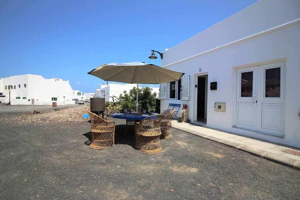 Casa Alejandra Con Terraza Y Barbacoa Villa El Golfo Dış mekan fotoğraf